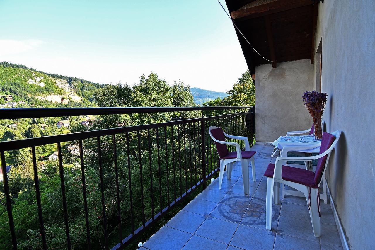 Villa Keep Calm Garden Sarajevo Exterior foto